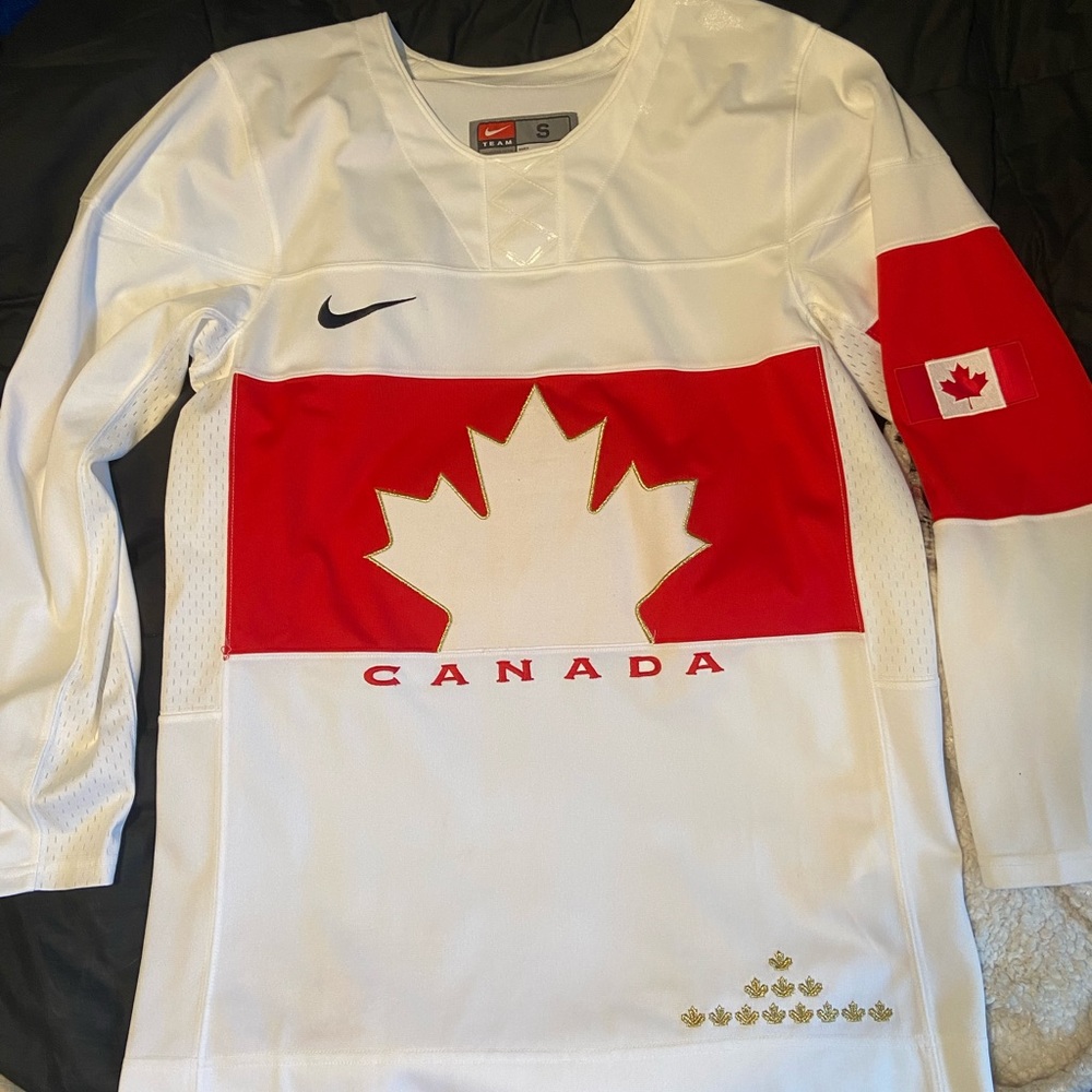 Team Canada jersey
